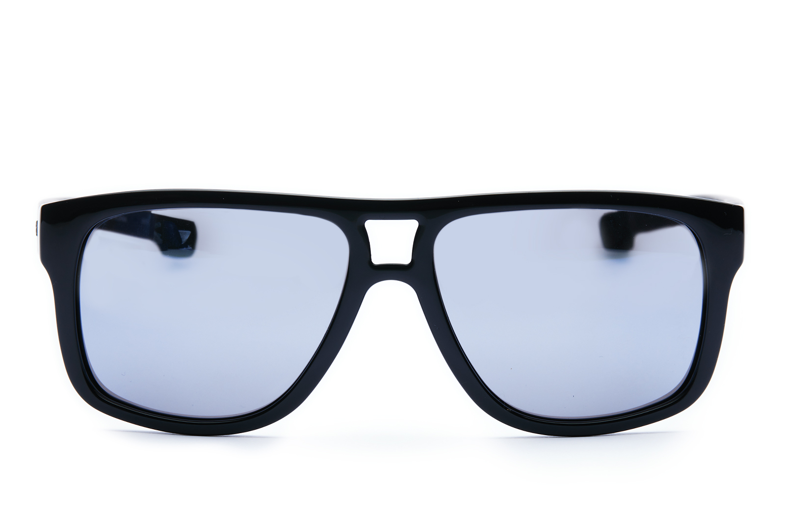 Lacoste L817S