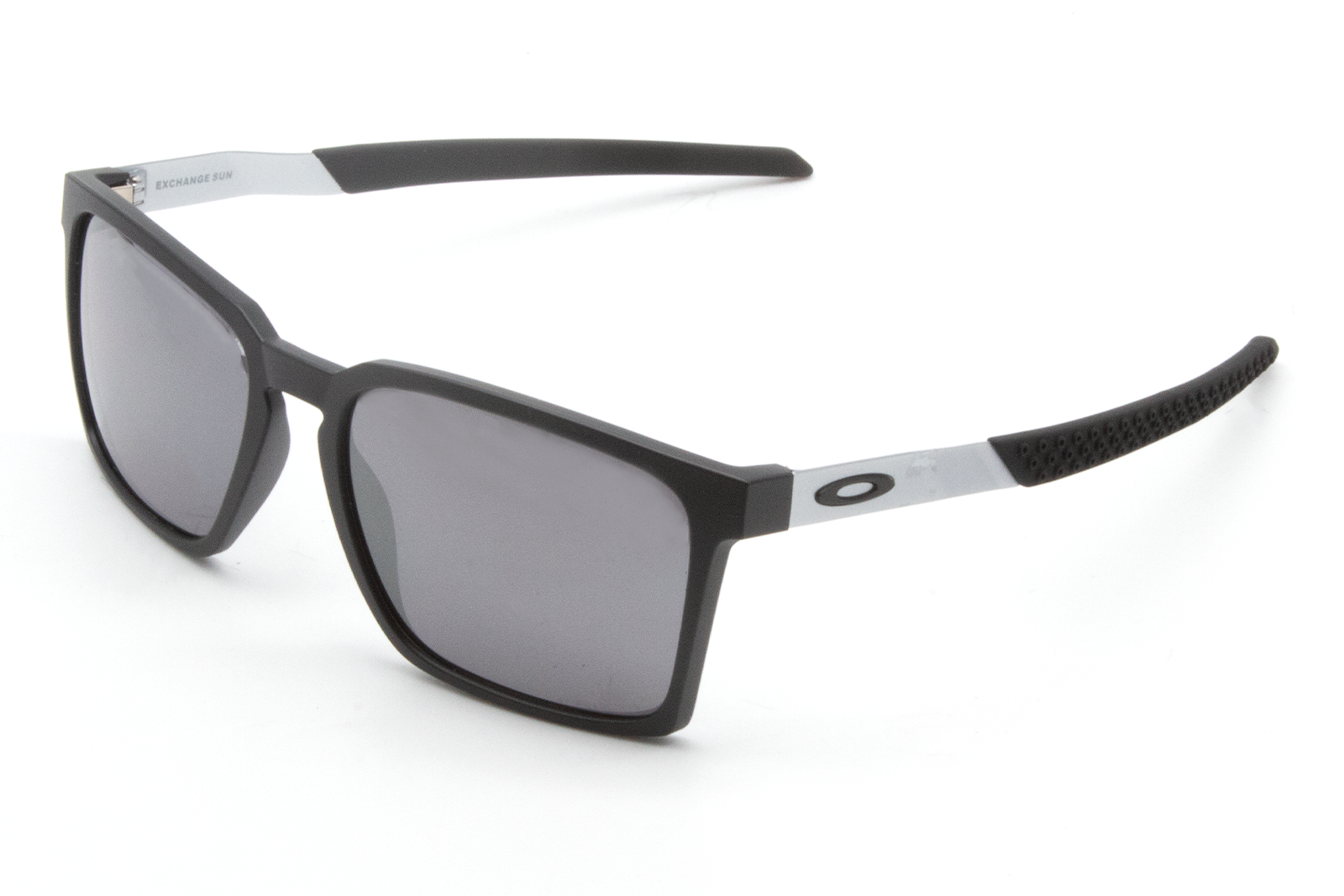 Oakley 0OO9483 image number 0
